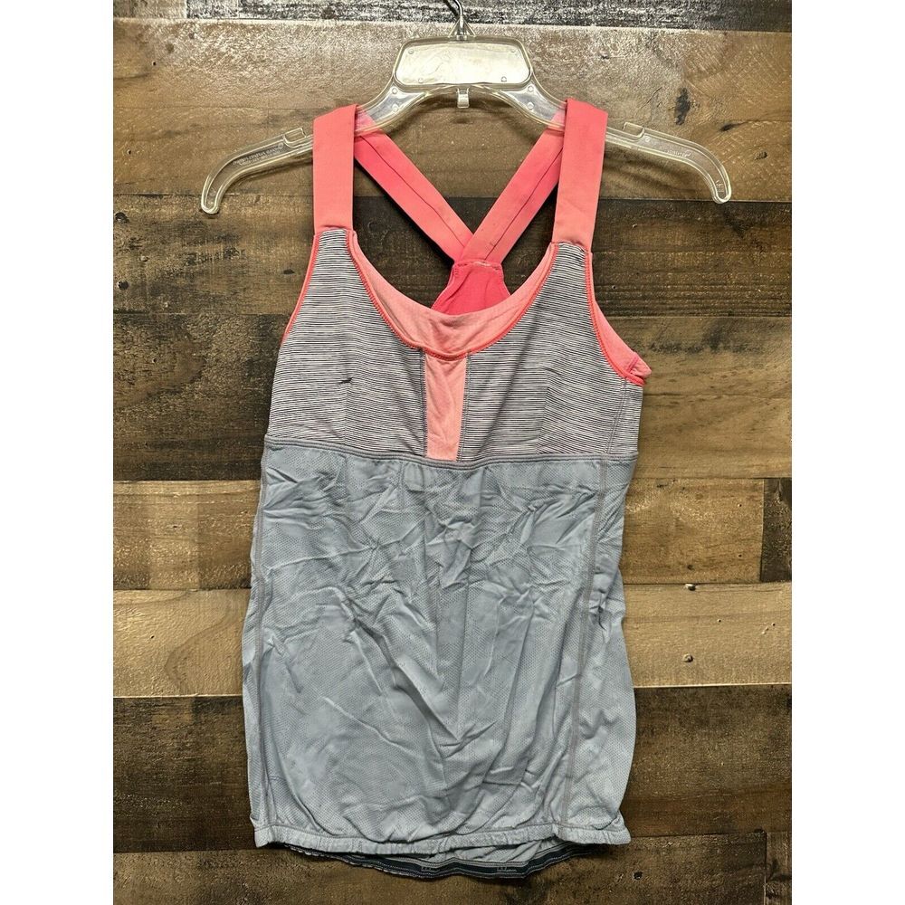 Lululemon Women's Criss-Cross Racerback Tank Top‎ Size 6